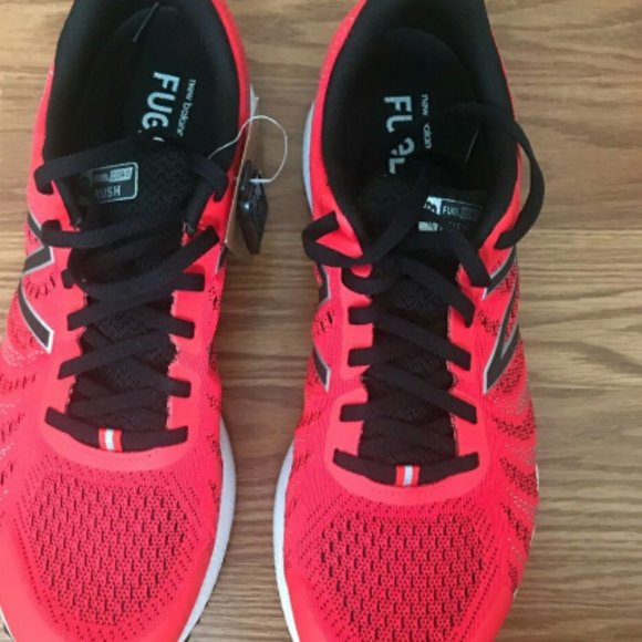 NEW BALANCE RUNNING SHOES - Picture 4 of 6